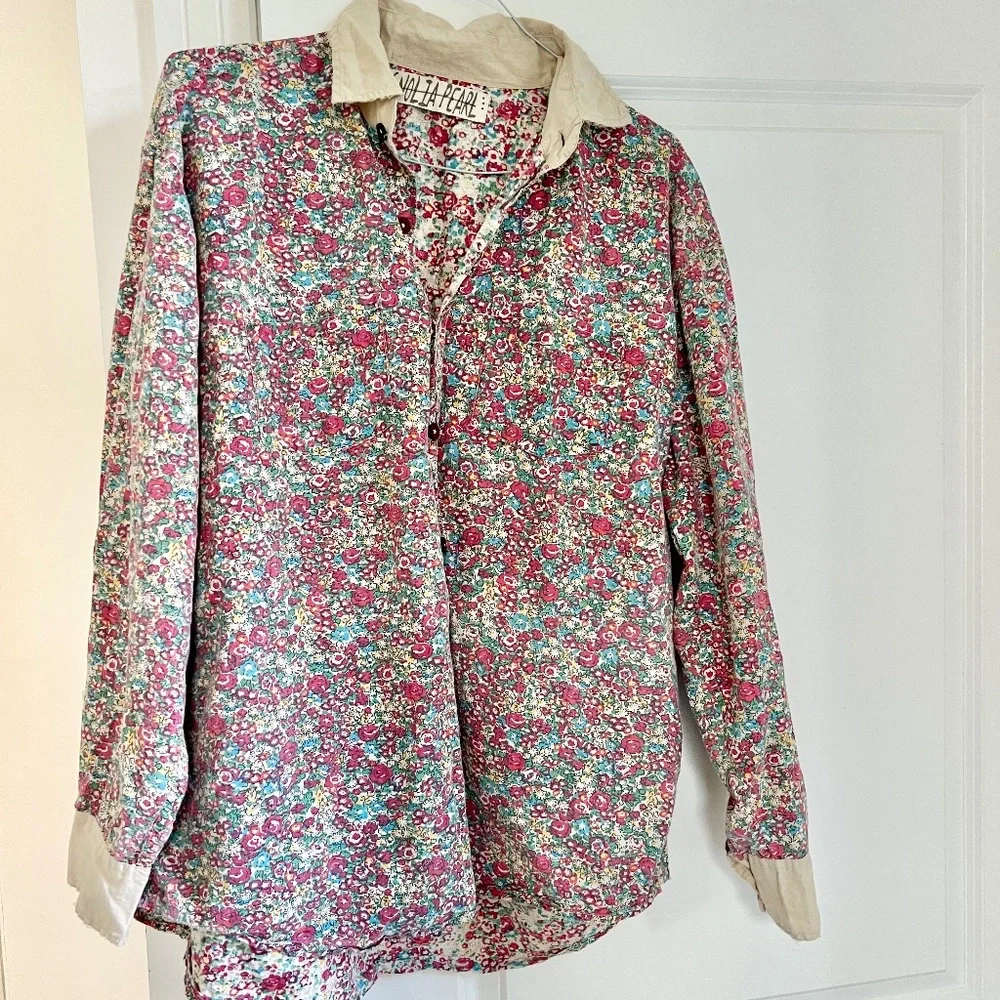 Magnolia Pearl Floral Multicolor Top - Picture 2 of 7